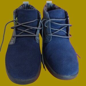 UGG Blue Youth Reflective Canoe Chukka Boots Navy Blue Color Size 6